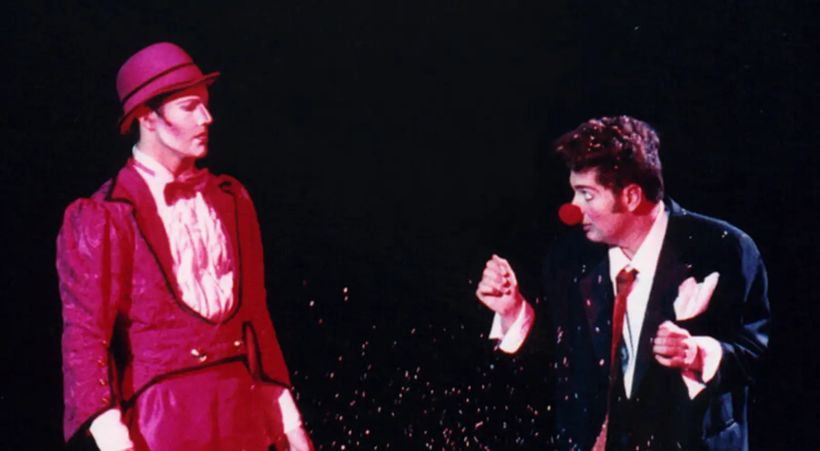 Alex Navarro y Lorenzo Pisoni en Mystère del Cirque du Soleil, 1998